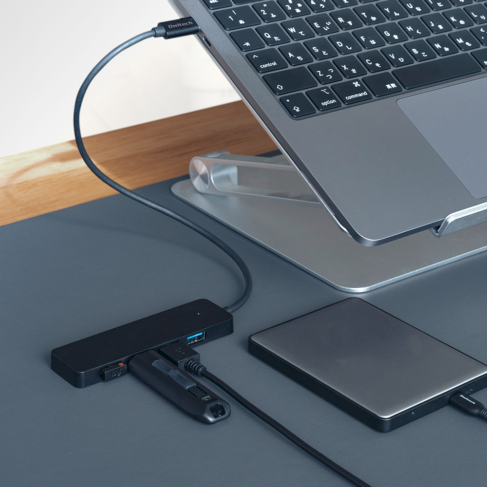 Type-AポートはUSB3.2 Gen1対応