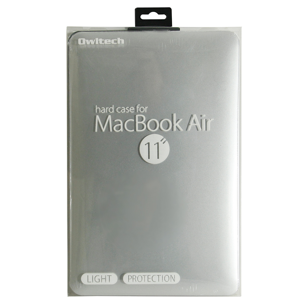 MacBookを硬質なカバーでしっかり守り、汚れても拭き取りやすい便利なハードケース